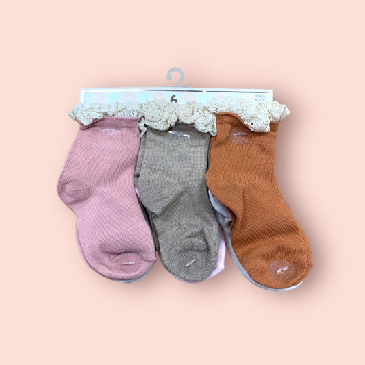 Set of 6 pair girls Socks.